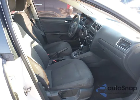 2013 Volkswagen Jetta 2.0L S z USA, uszkodzony, nr VIN 3VW2K7AJ9DM221809